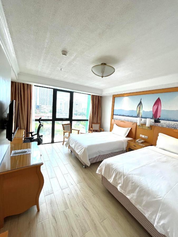 Royal J Hotel Cebu Exterior photo